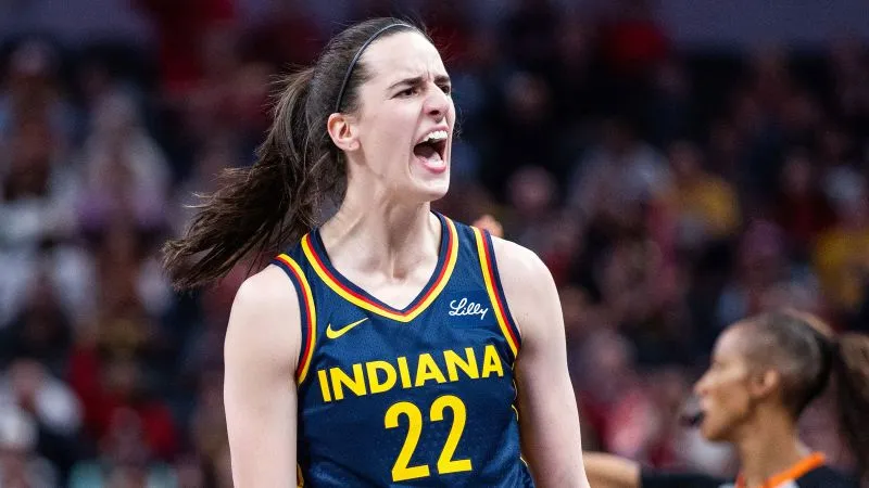 Caitlin Clark Meledak dengan 32 Poin Saat Kembali dari Cedera, Indiana Fever Beri New York Liberty Kekalahan Pertama Musim Ini