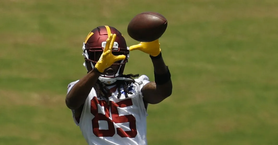 Kabar Cedera Washington Commanders: Noah Brown Dibawa Keluar Lapangan